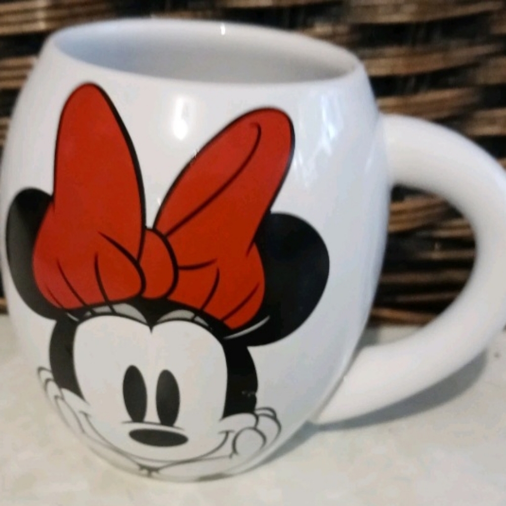 EUC Disney Minnie Mouse Coffee Tea Mug Cup 18 Oz  #111
